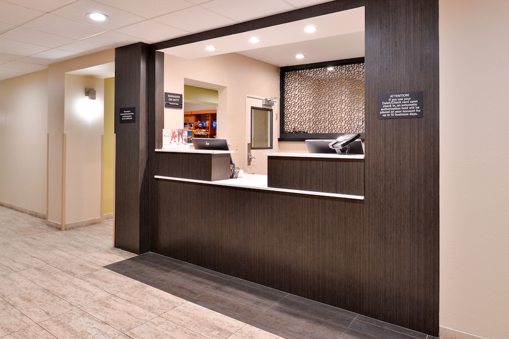 Candlewood Suites Austin-Round Rock 5/48