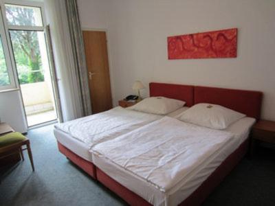 Room, Double Bed