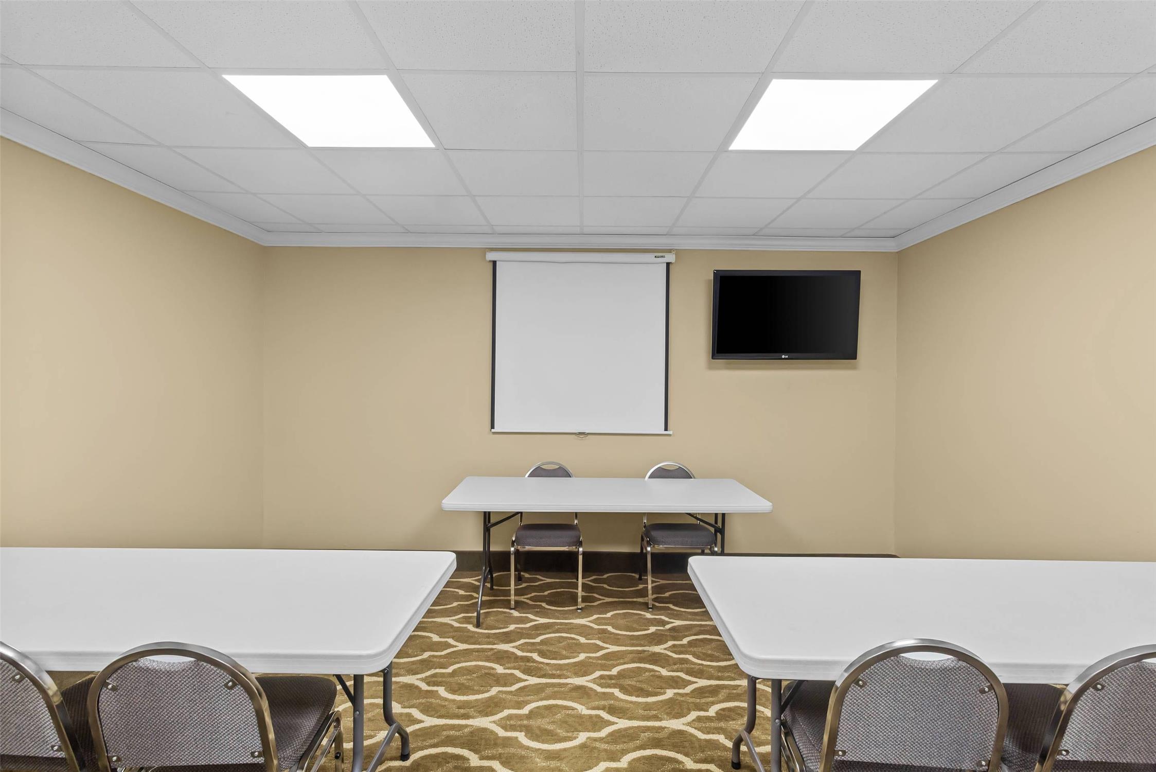 Comfort Suites Lake Jackson Clute 44/50