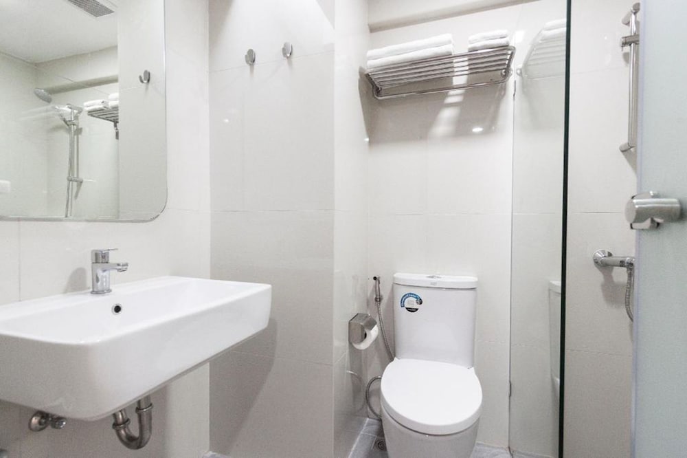 Samran Place Hotel 41/45