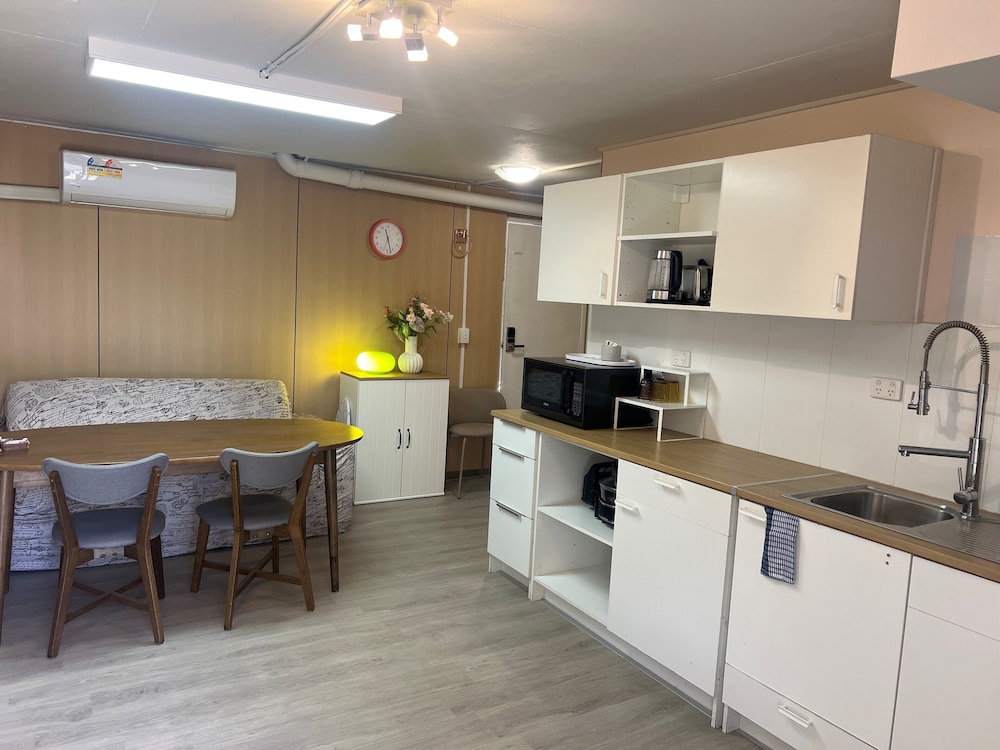 AIRWAY MOTEL 22/50