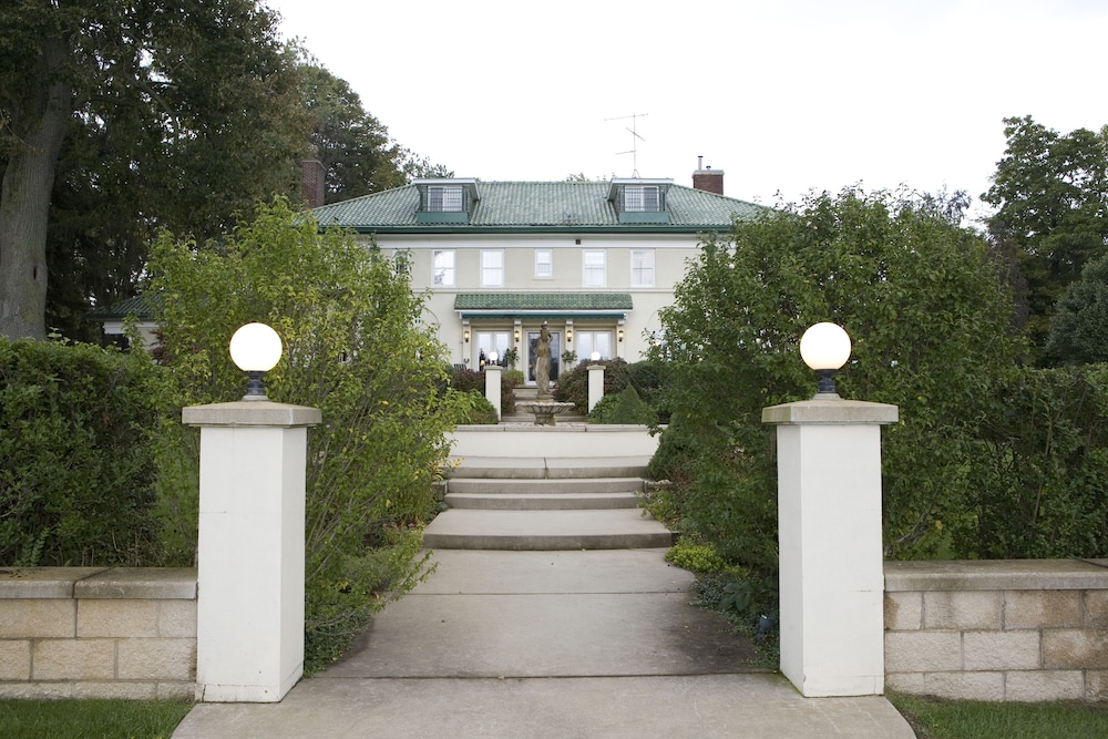 The Belvedere Inn & Restaurant 6/73