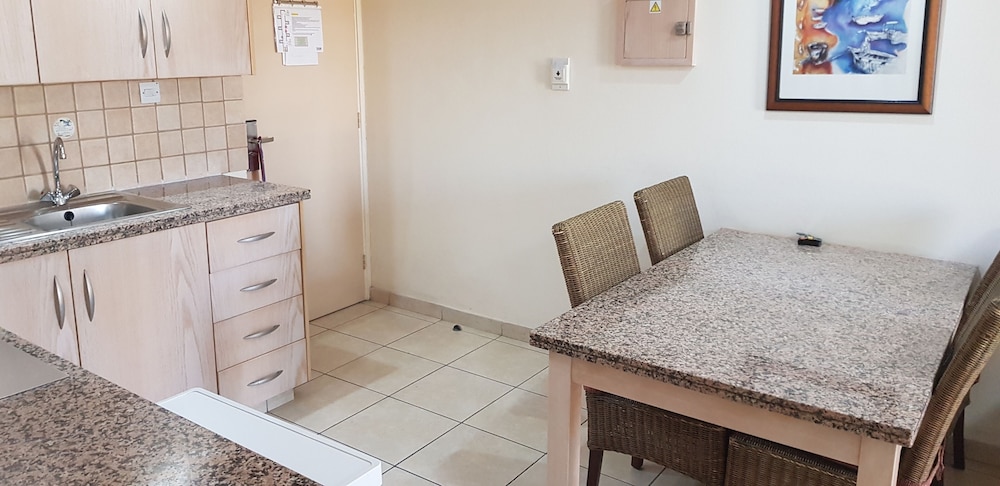 Senator Hotel Apartments - Adults Only 22/70
