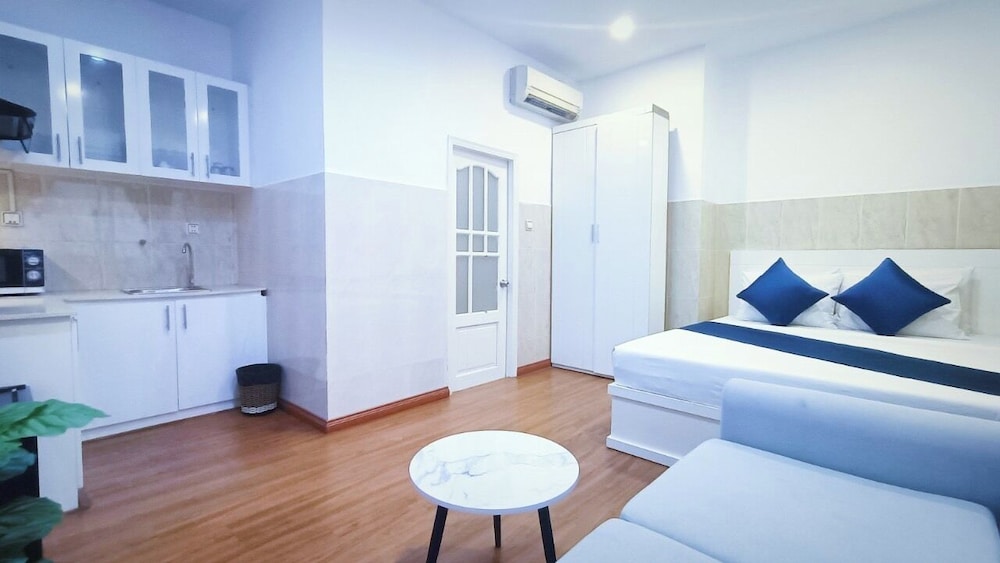 Queen Central Apartment-Hotel 12/26