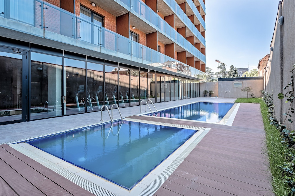 Ramada by Wyndham Tbilisi Old City 25/50