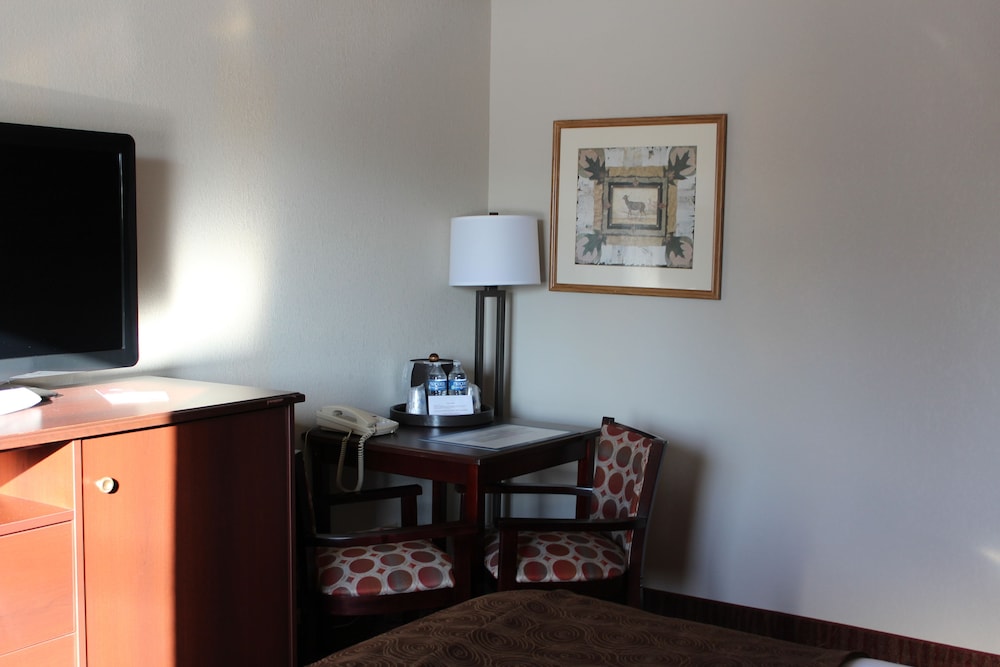 Best Western Plus Concord Inn 40/75