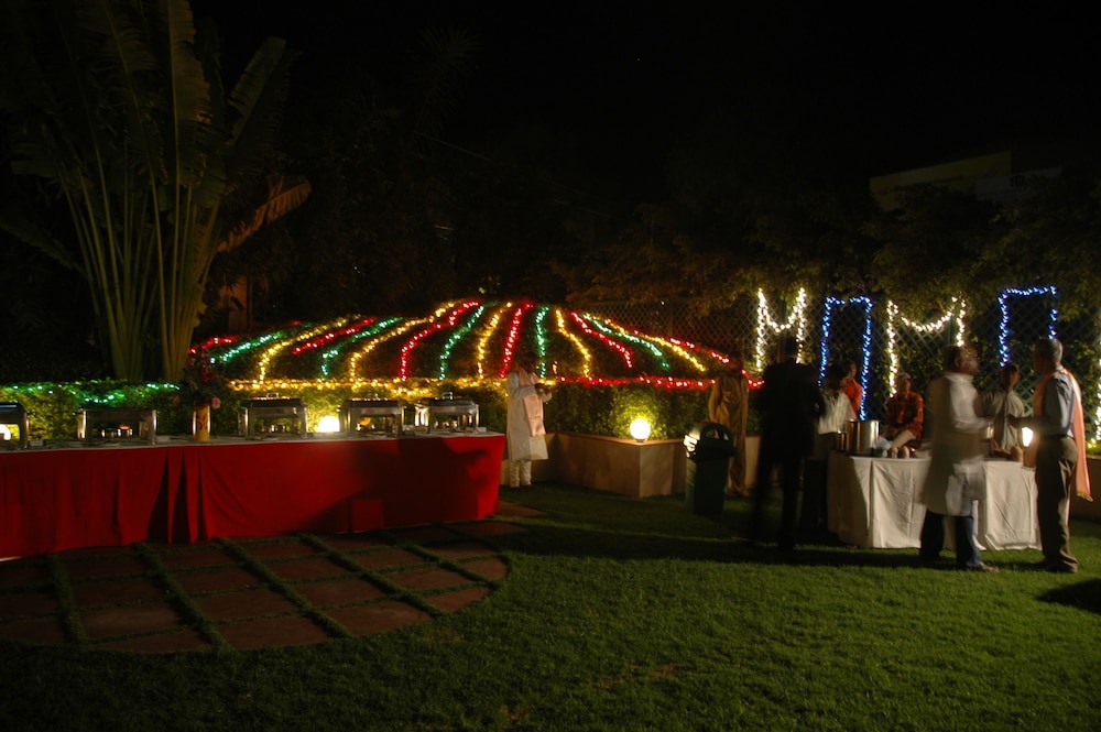 Radisson Hotel Varanasi 69/73