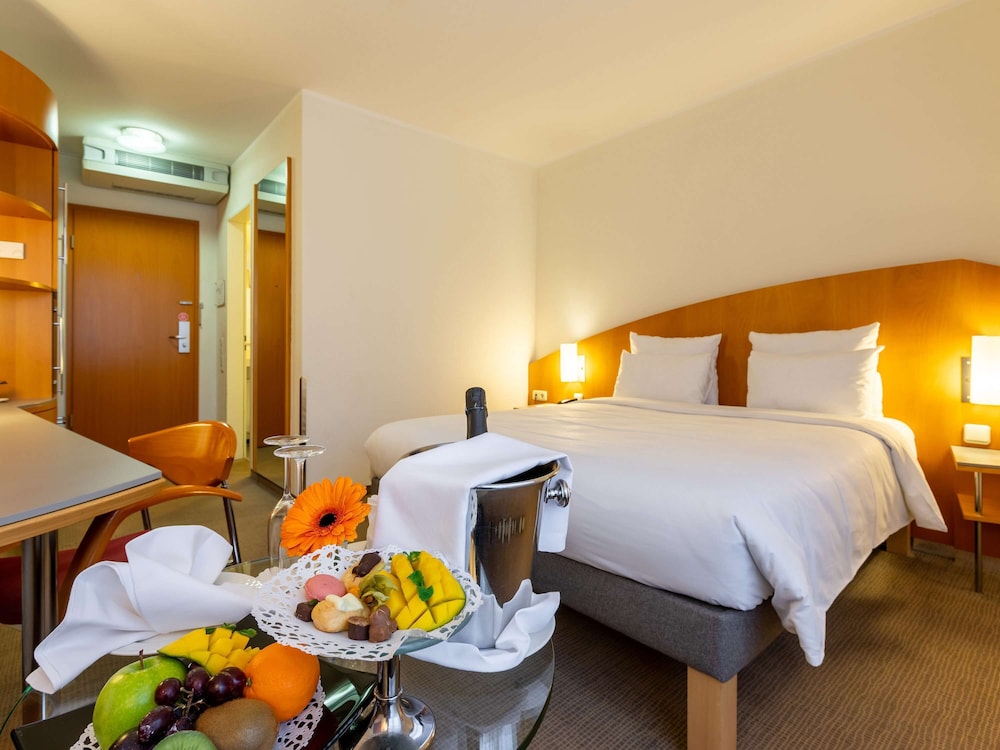Leonardo Hotel Mainz 8/83