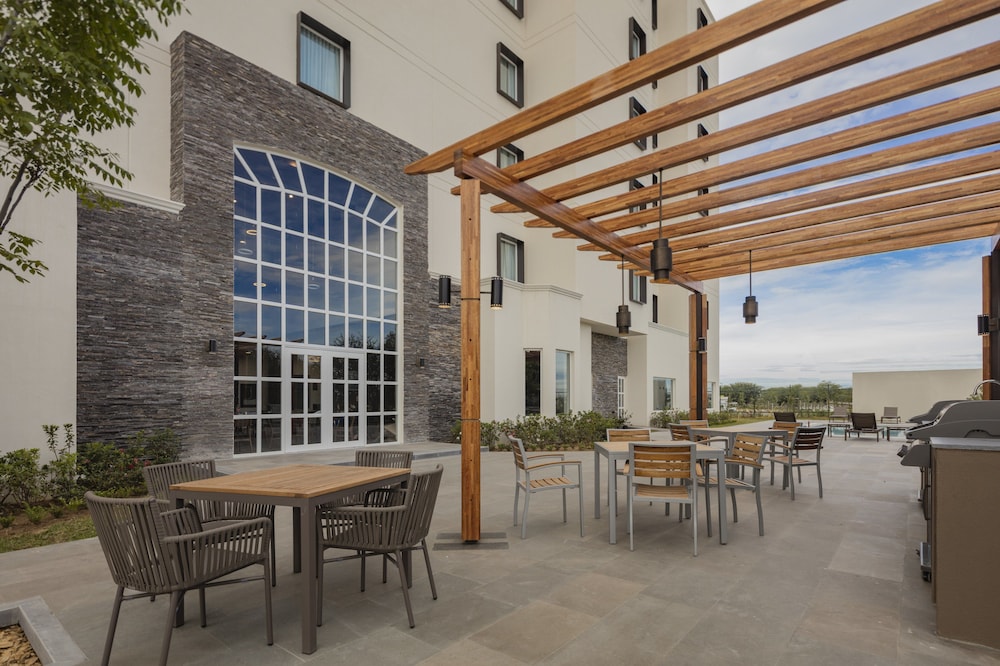 Staybridge Suites Silao 44/60