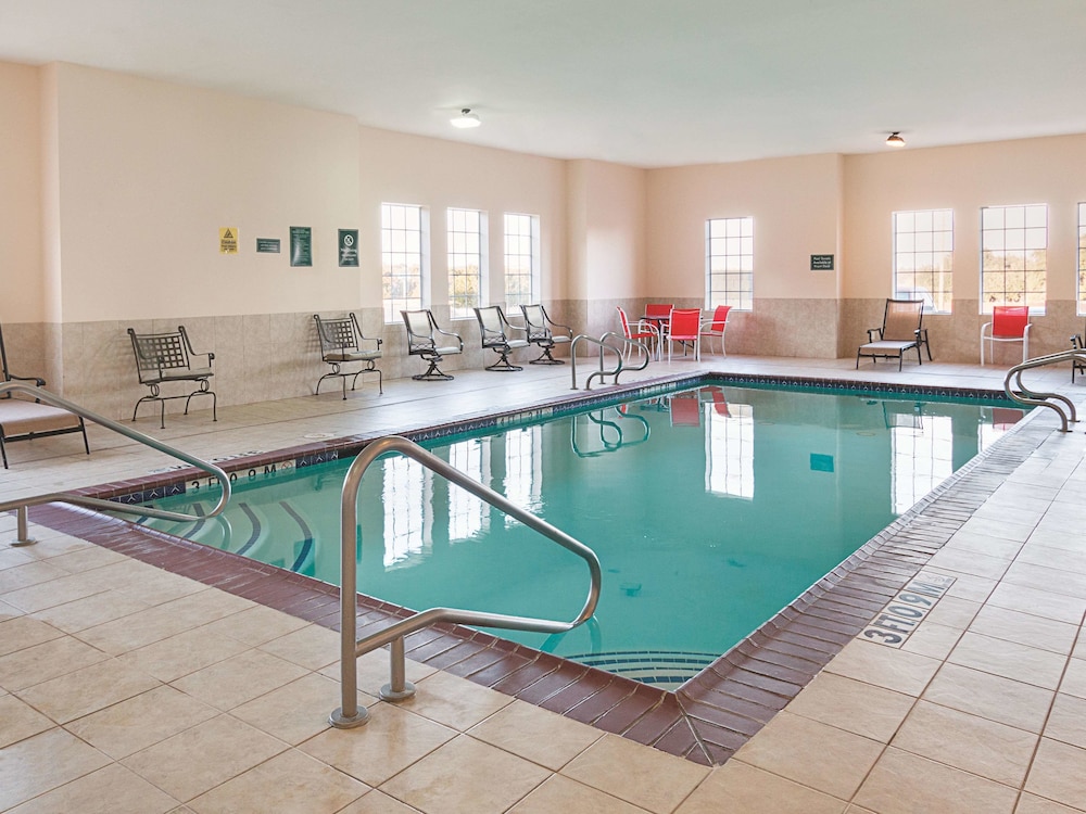 La Quinta Inn Suites Glen Rose 3/55