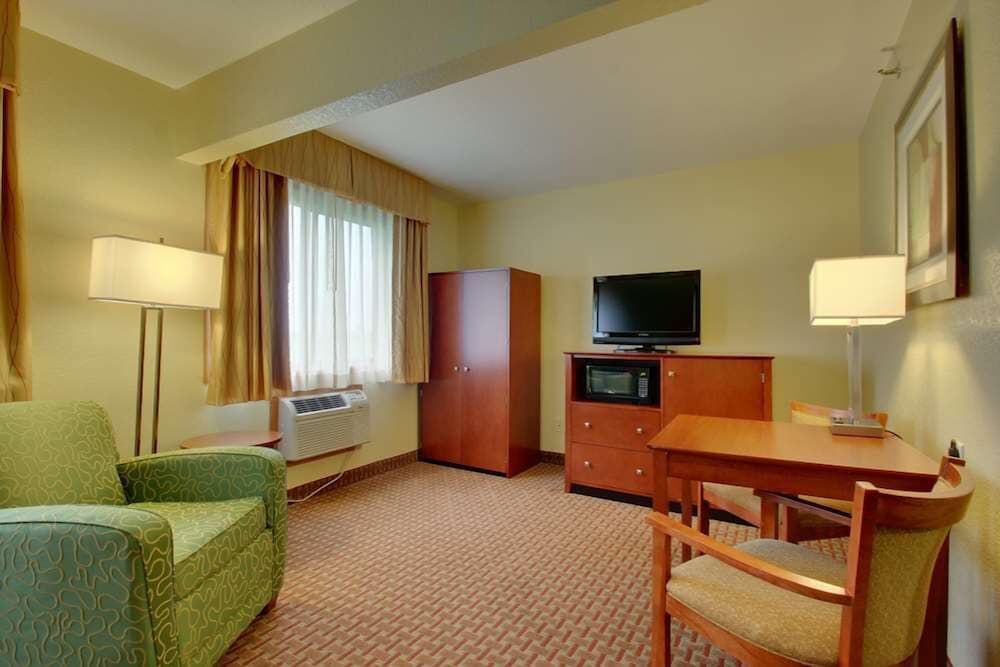 Best Western Plus Altoona Inn 29/43