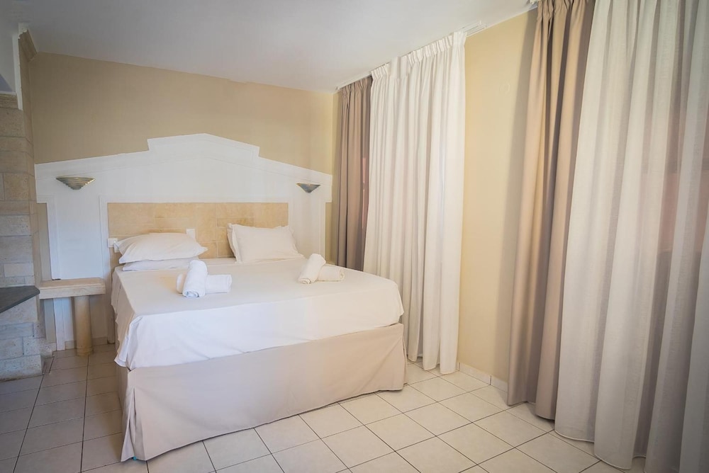 Parthenis Hotel & Suites 19/50