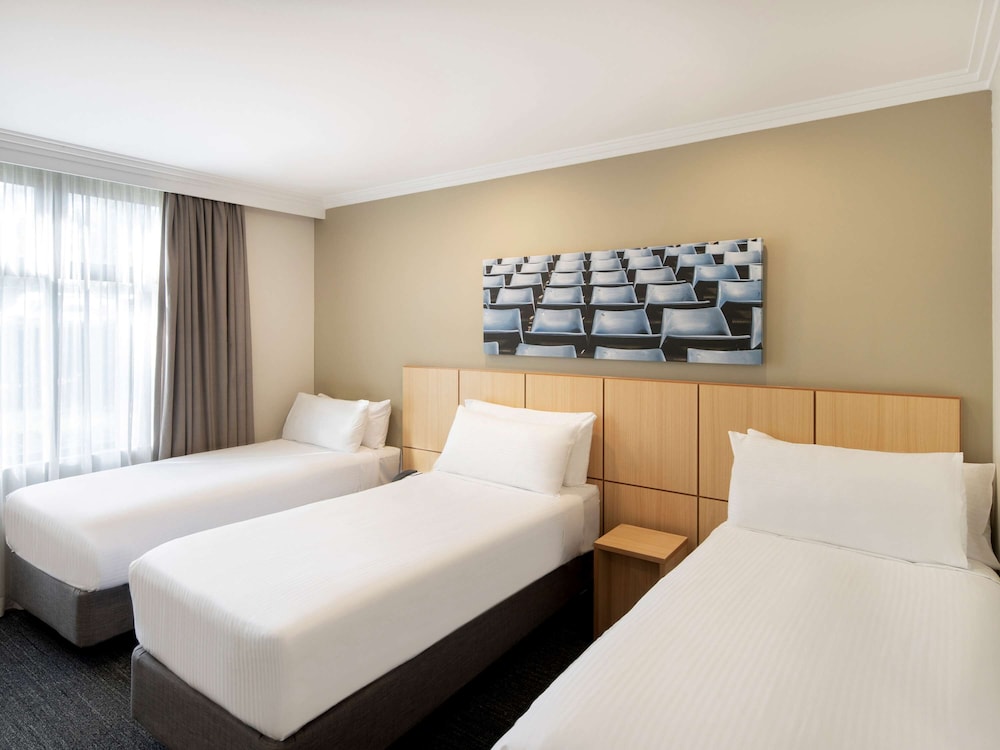 Mercure Sydney Blacktown 39/72