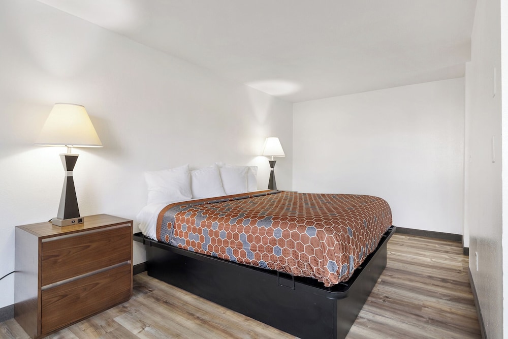 Kennewick Suites 29/58