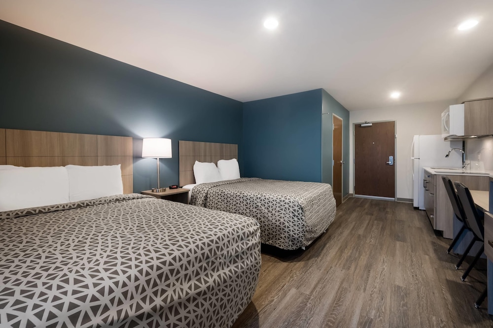 WoodSpring Suites Wixom - Novi 14/47