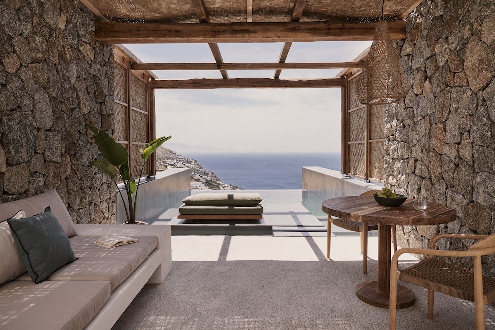 Archipelagos All Suites 36/50