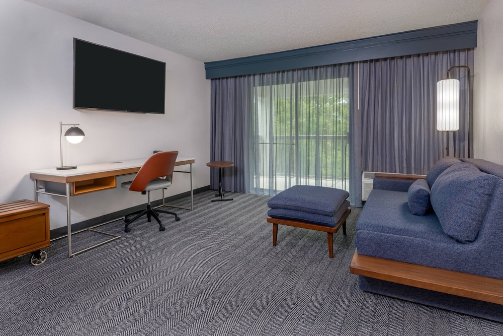 Courtyard by Marriott Tallahassee North/I-10 Capital Circle 28/53
