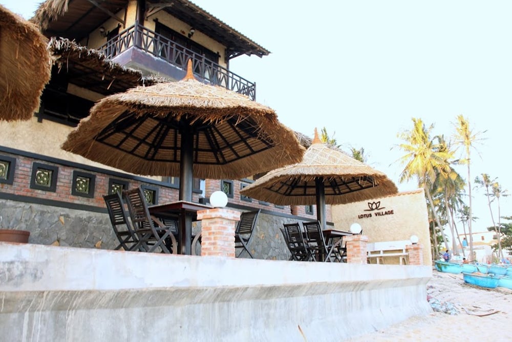 Lotus Village Resort 7/38