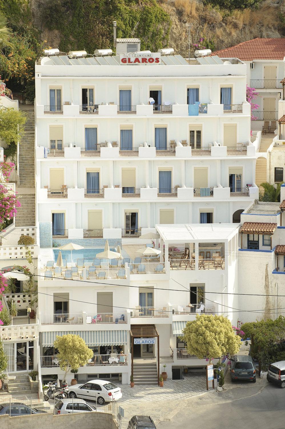 Glaros Hotel in Agios Vasileios