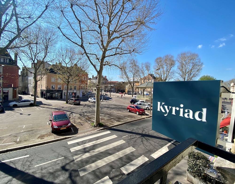KYRIAD CHALON SUR SAONE CENTRE 58/63