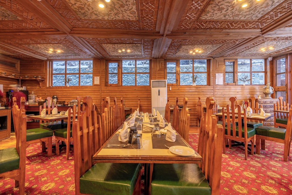 HEEVAN HOTEL 34/50