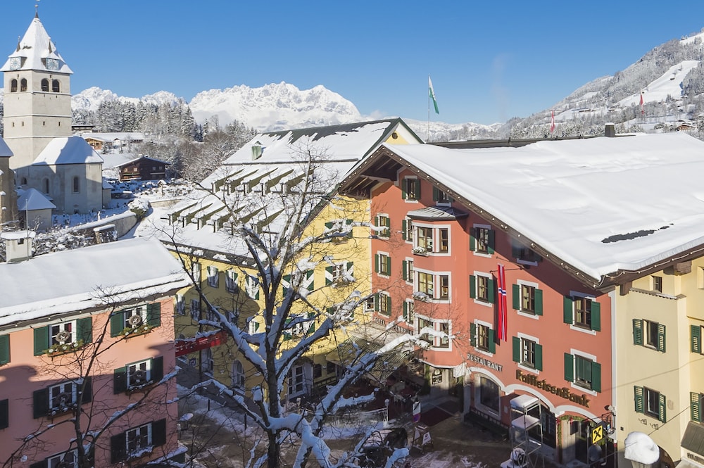 HOTEL TIEFENBRUNNER 5/66