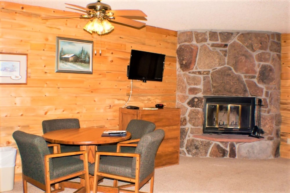 Inn at SilverCreek 64/75