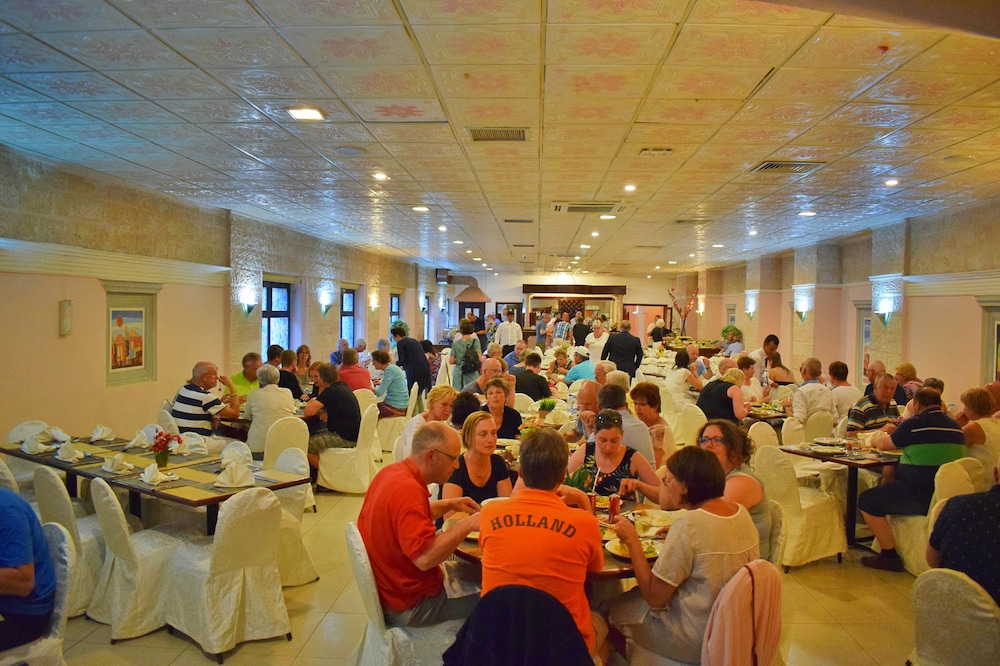 Petra Edom Hotel 23/29