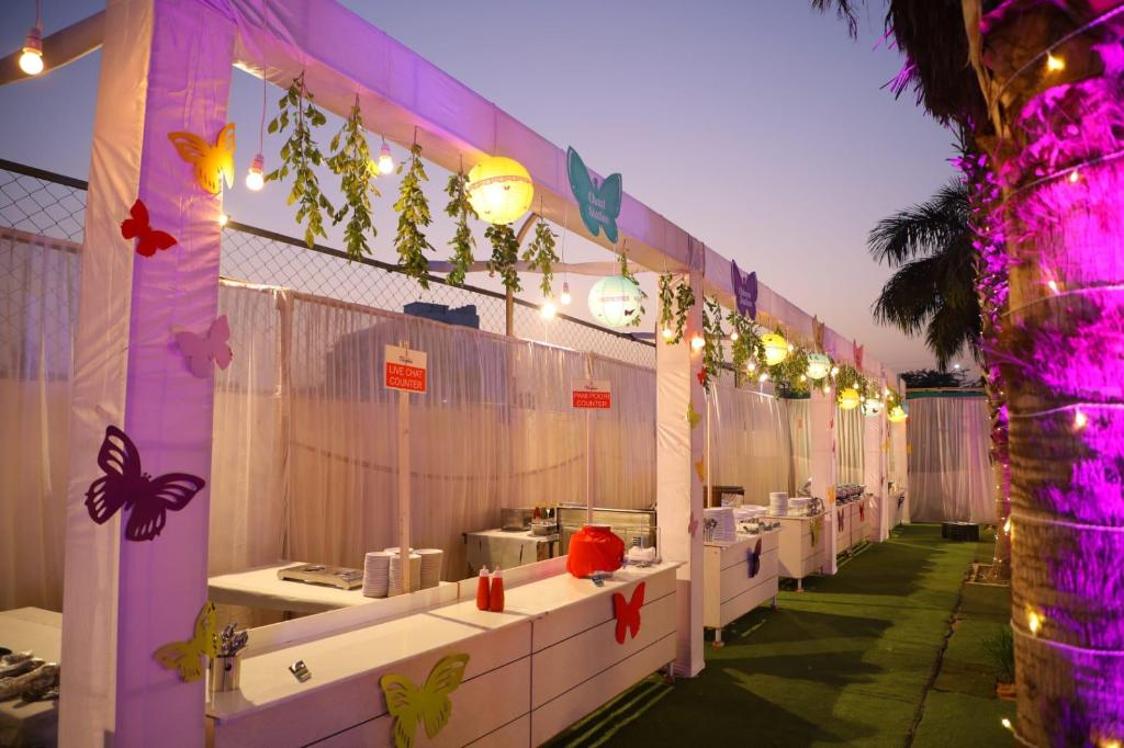 HOTEL MANGALAM 10/49