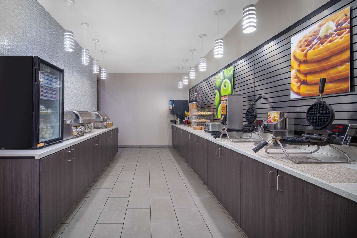 La Quinta Inn & Suites by Wyndham Chattanooga - East Ridge 8/24