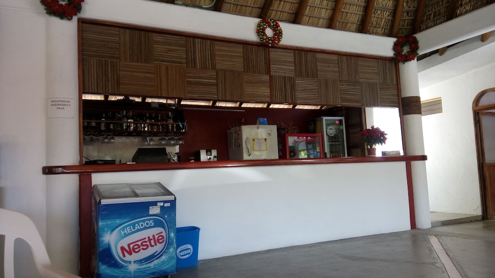 Hotel &amp; Club Campestre Altos Paraiso 2/50