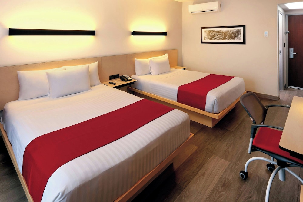 room, 2 double beds, City Express Plus by Marriott Ciudad de Mexico Mundo E 9/10