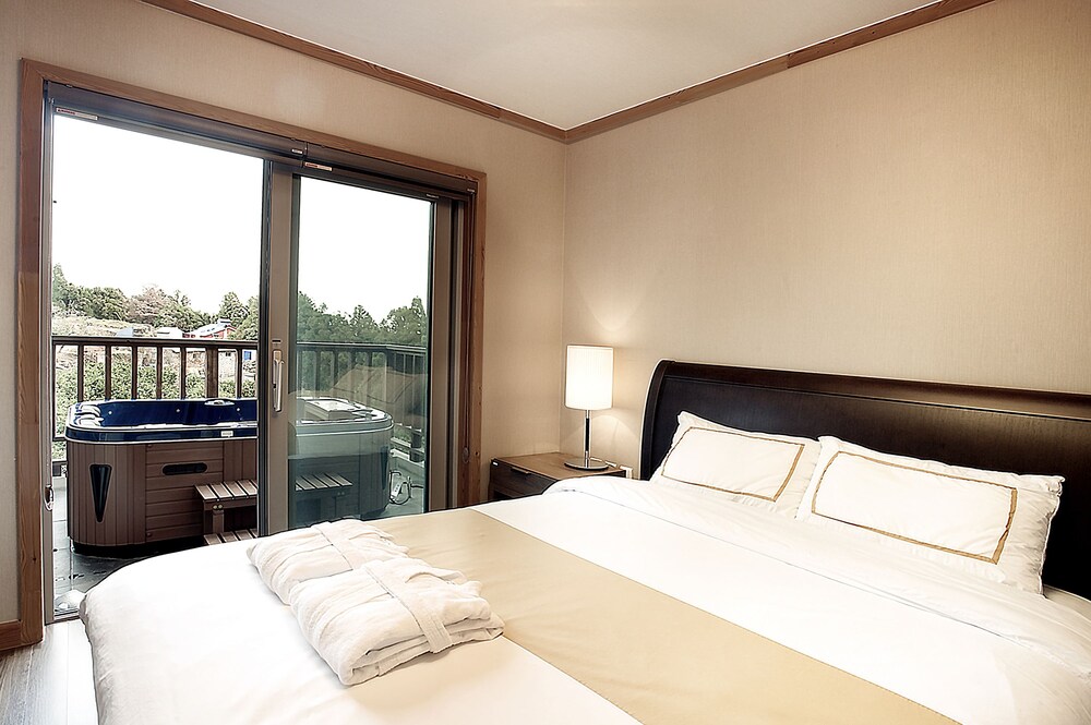 Jejueco Suites 10/36