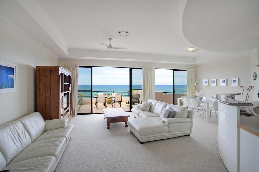 The Point Coolum Beach 43/75