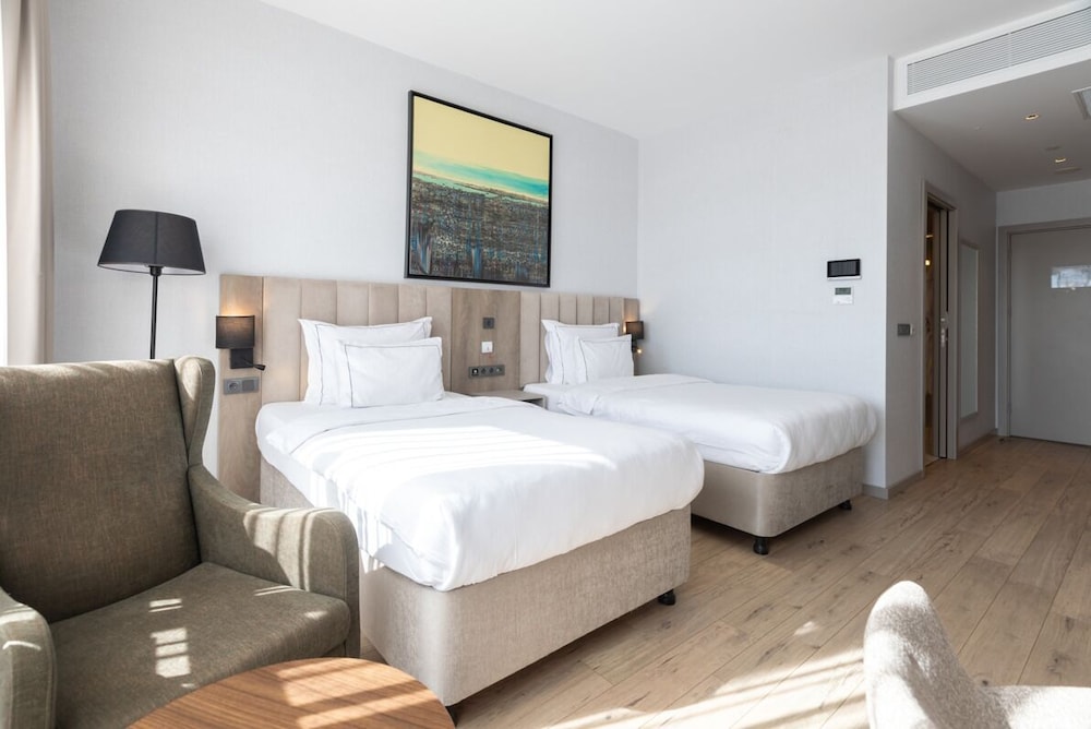 STANDARD, TWIN BEDS