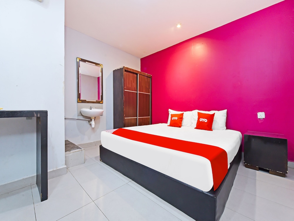OYO 90138 Hotel Elwarda Klcity 7/15