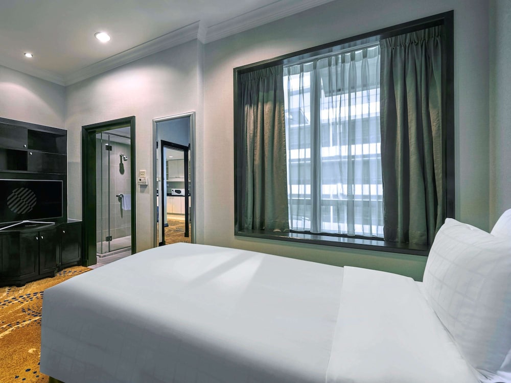 Pullman Kuala Lumpur City Centre Hotel and Residences 20/75