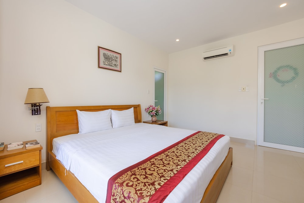 T&T Resort 36/84
