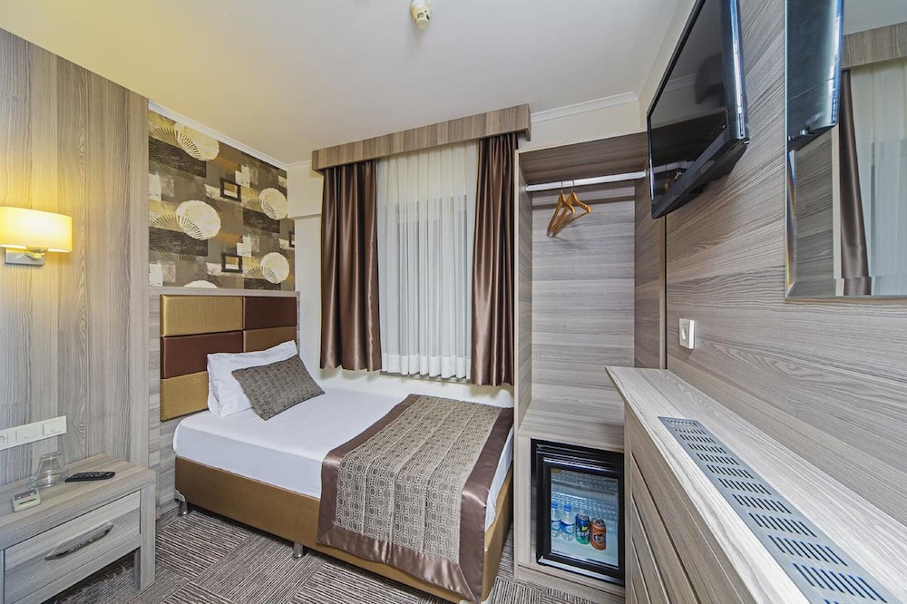 Pera Arya Hotel 21/71