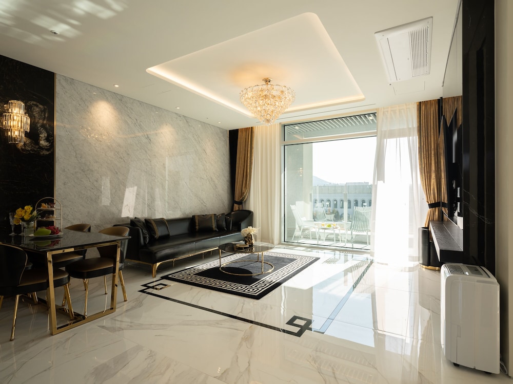 The Siena Resort 34/50
