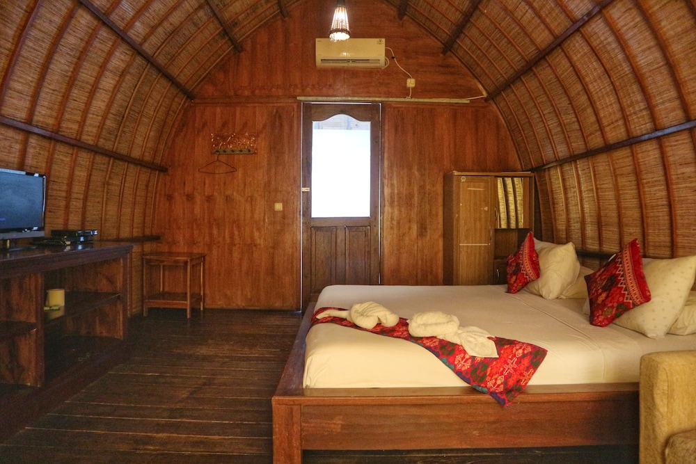 GiliPaddy Resort 36/65