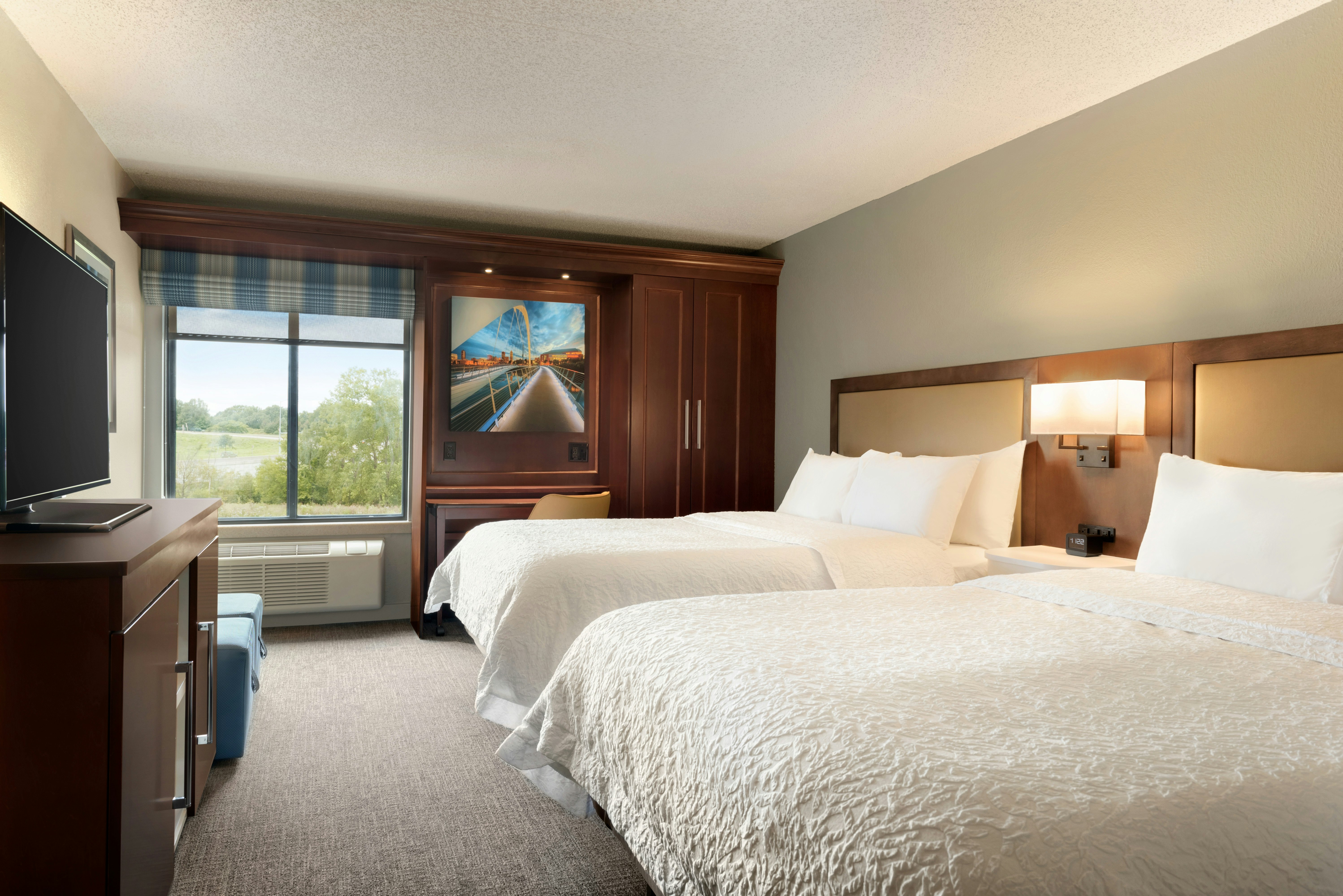 Hampton Inn West Des Moines Lake Drive 16/43