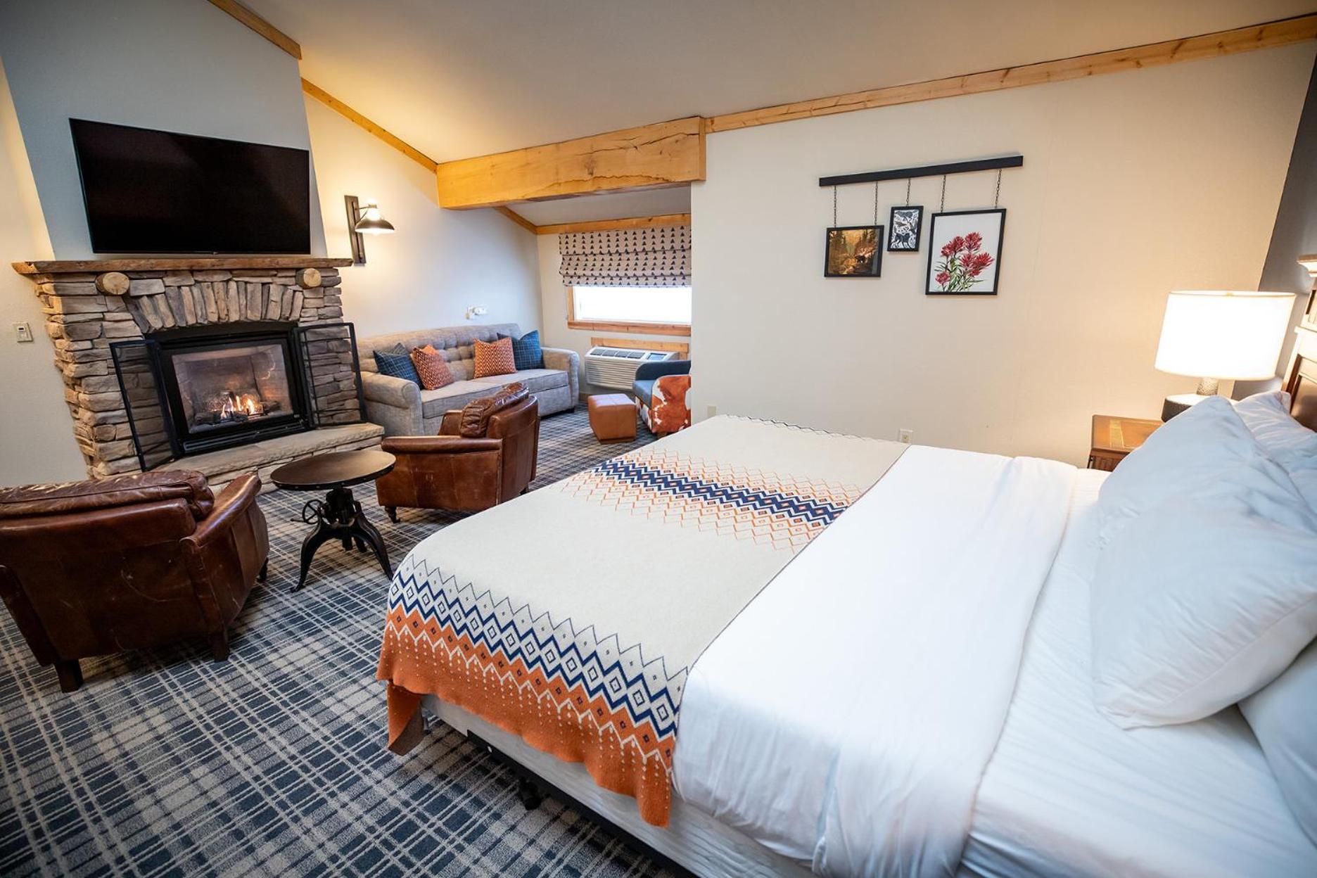 Deluxe, Suite, King Bed