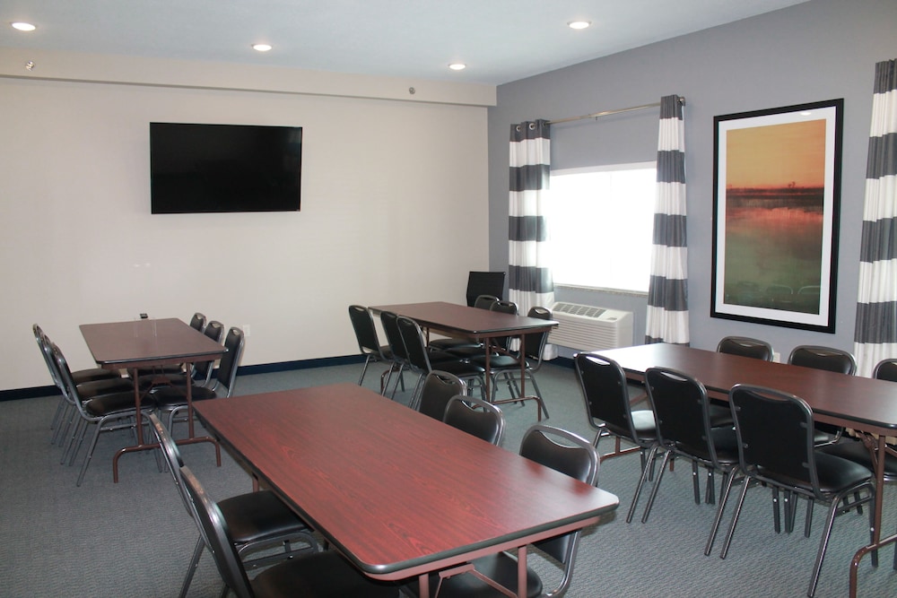 Brookstone Lodge Suites 36/43