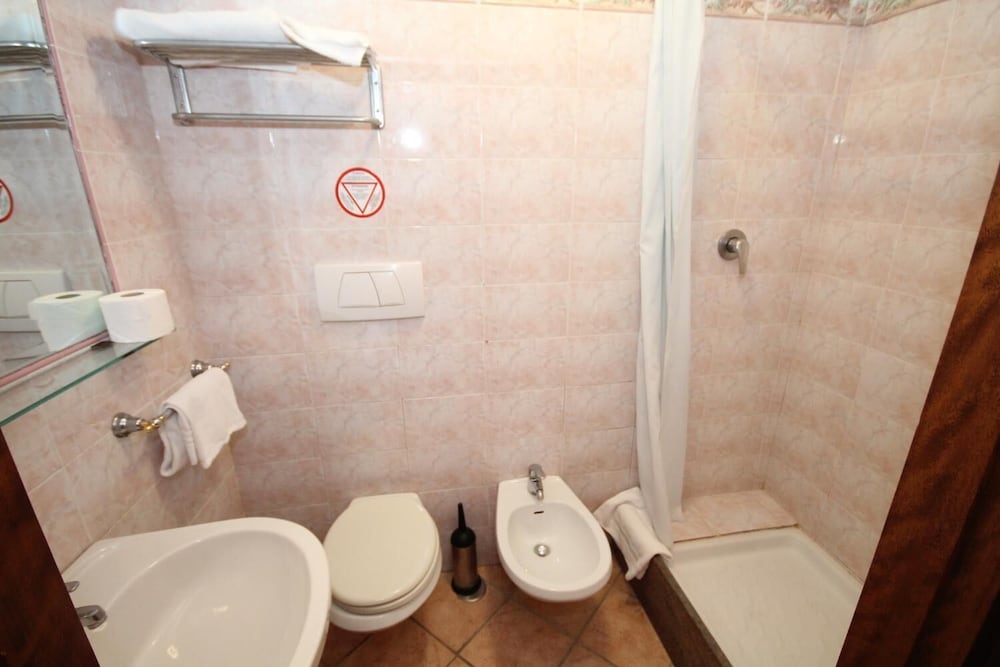 Hotel Marisa 39/114
