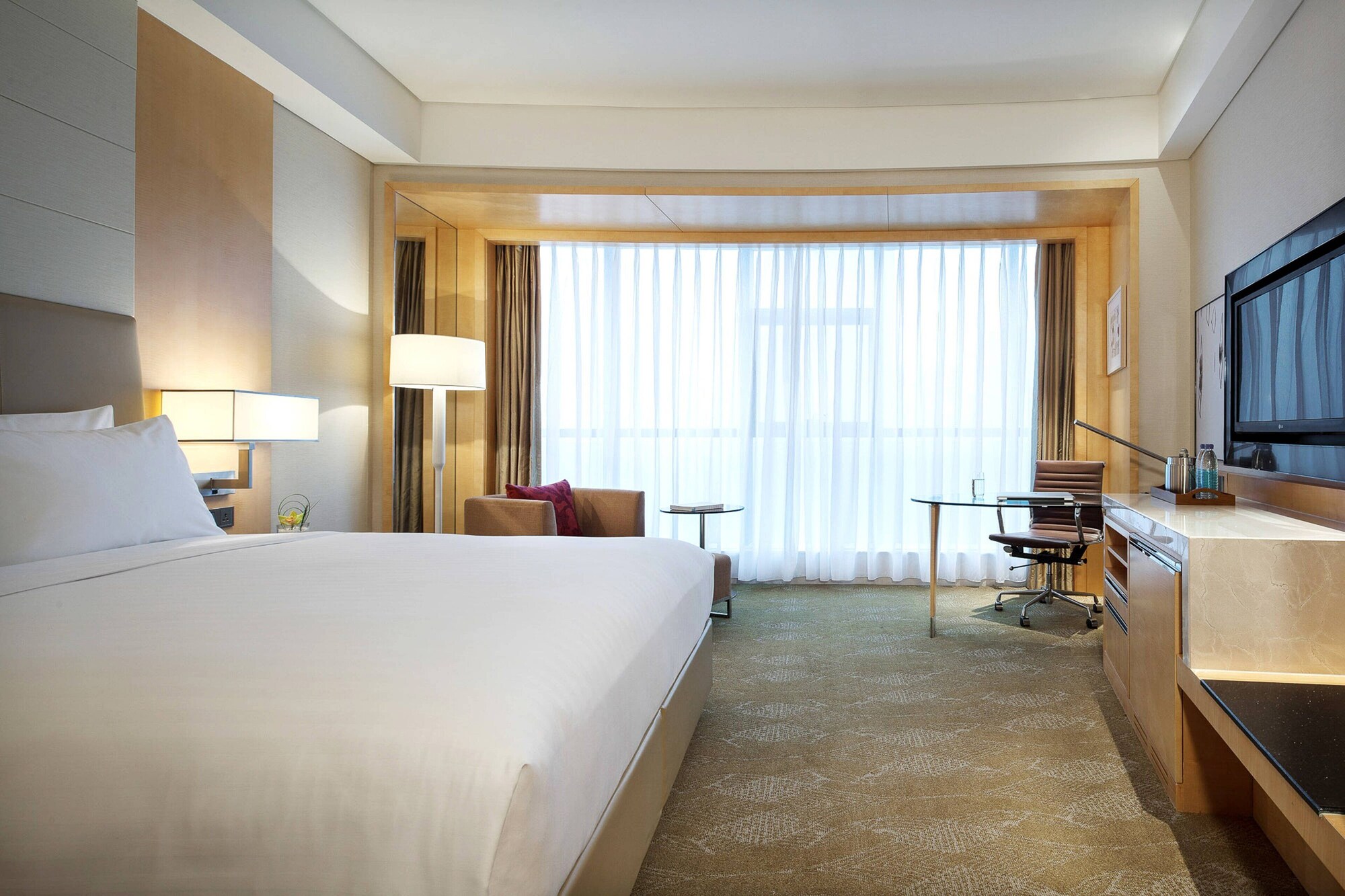 Room at COURTYARD BY MARRIOTT HANGZHOU QIANJIANG, HANGZHOU