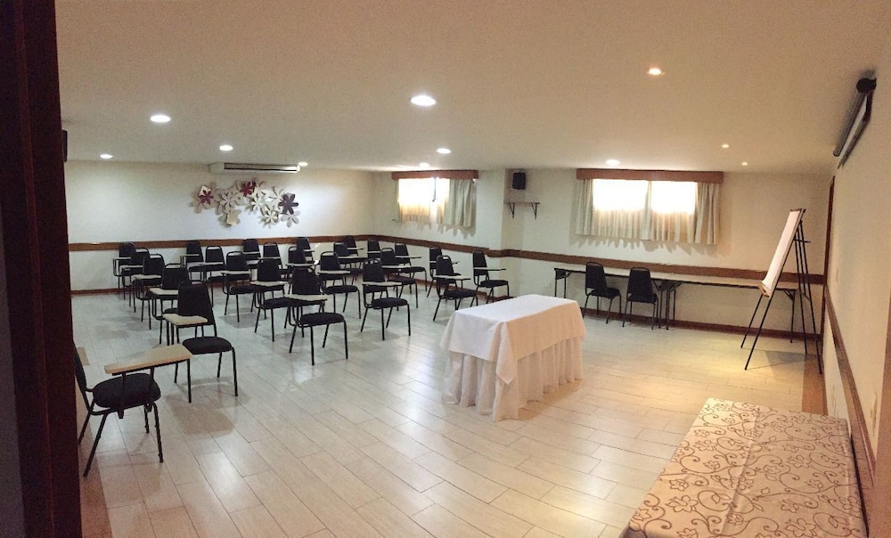 CEGIL HOTEL BOULEVARD 40/71