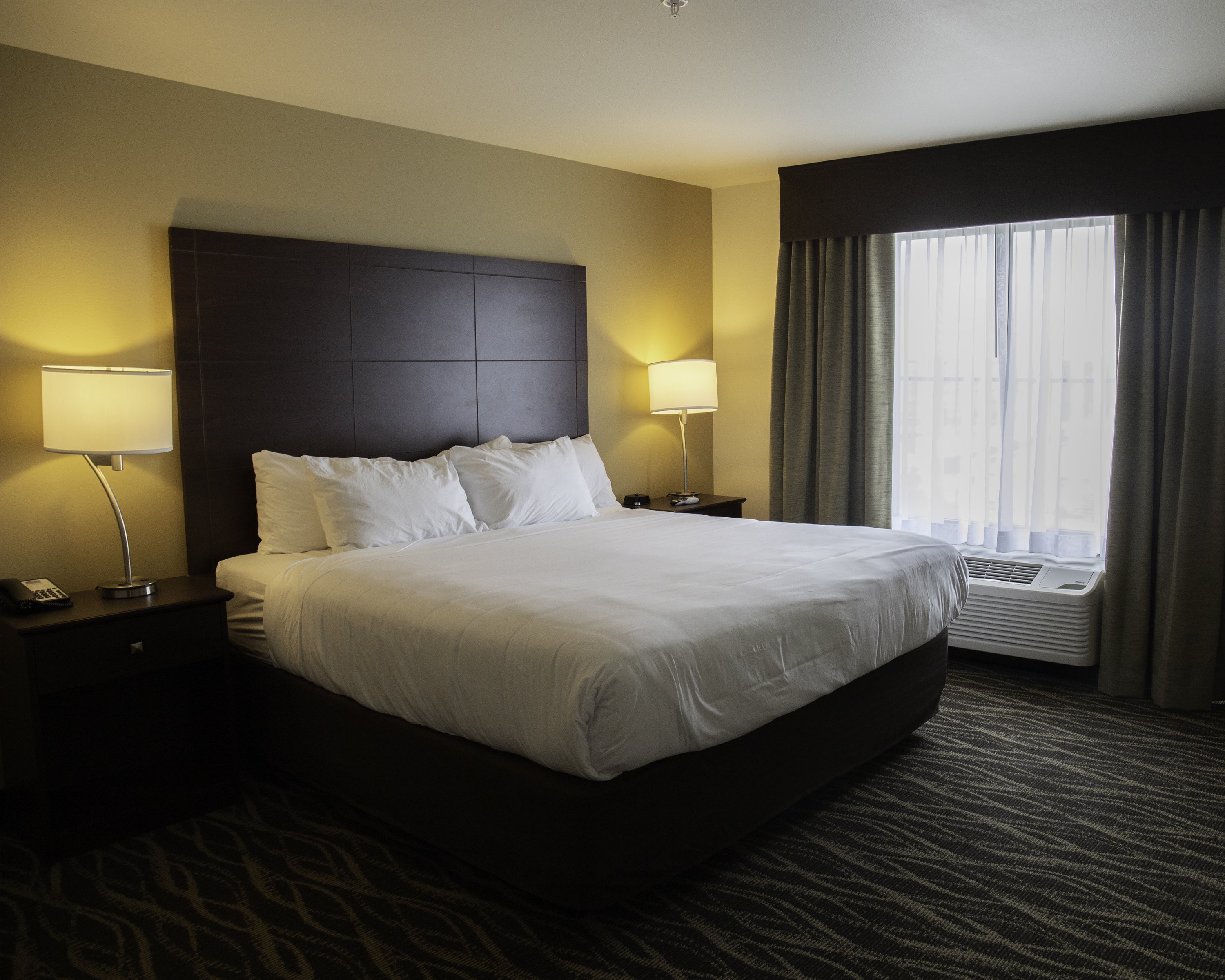 Cobblestone Hotel & Suites - Two Rivers 10/42