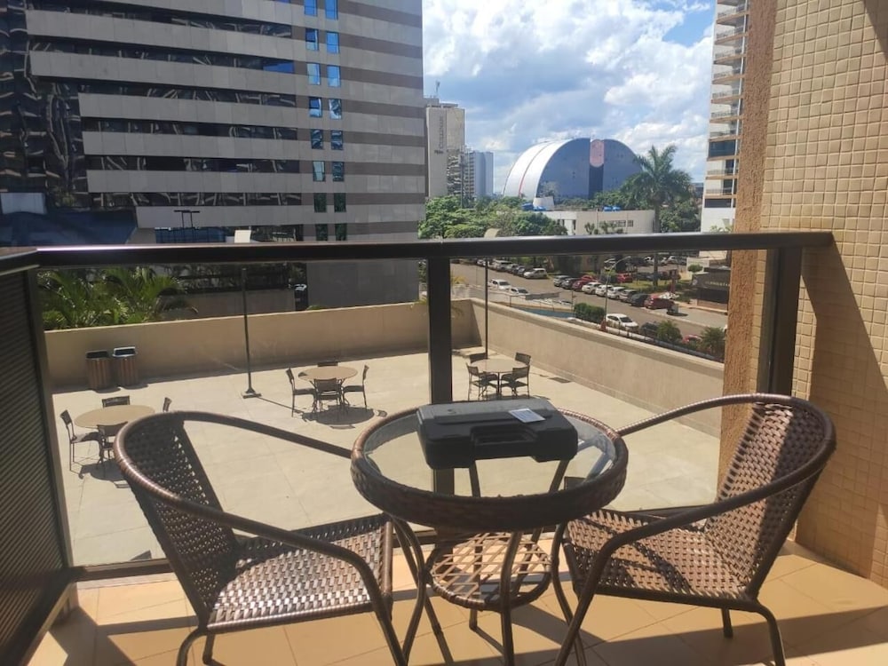 Kubitschek Plaza Hotel 46/50