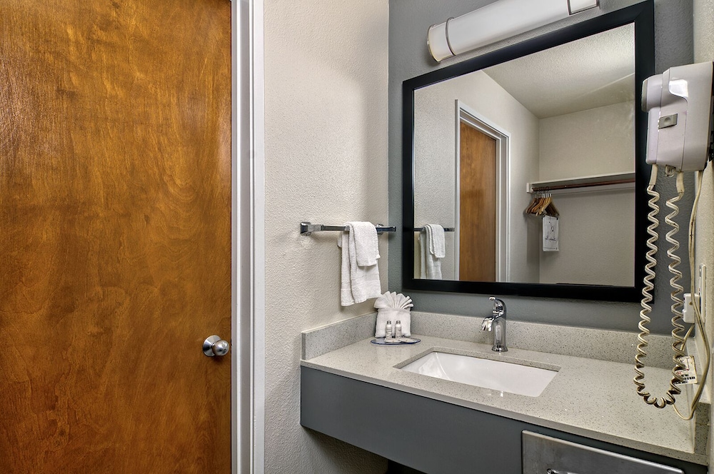 Quality Inn & Suites South San Jose / Morgan Hill 39/42